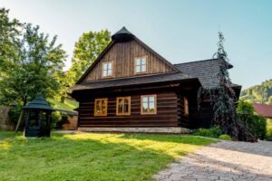 Máterádova alebo Roubenka u Babi. Chalúpky, kde si oddýchnete ešte toto leto