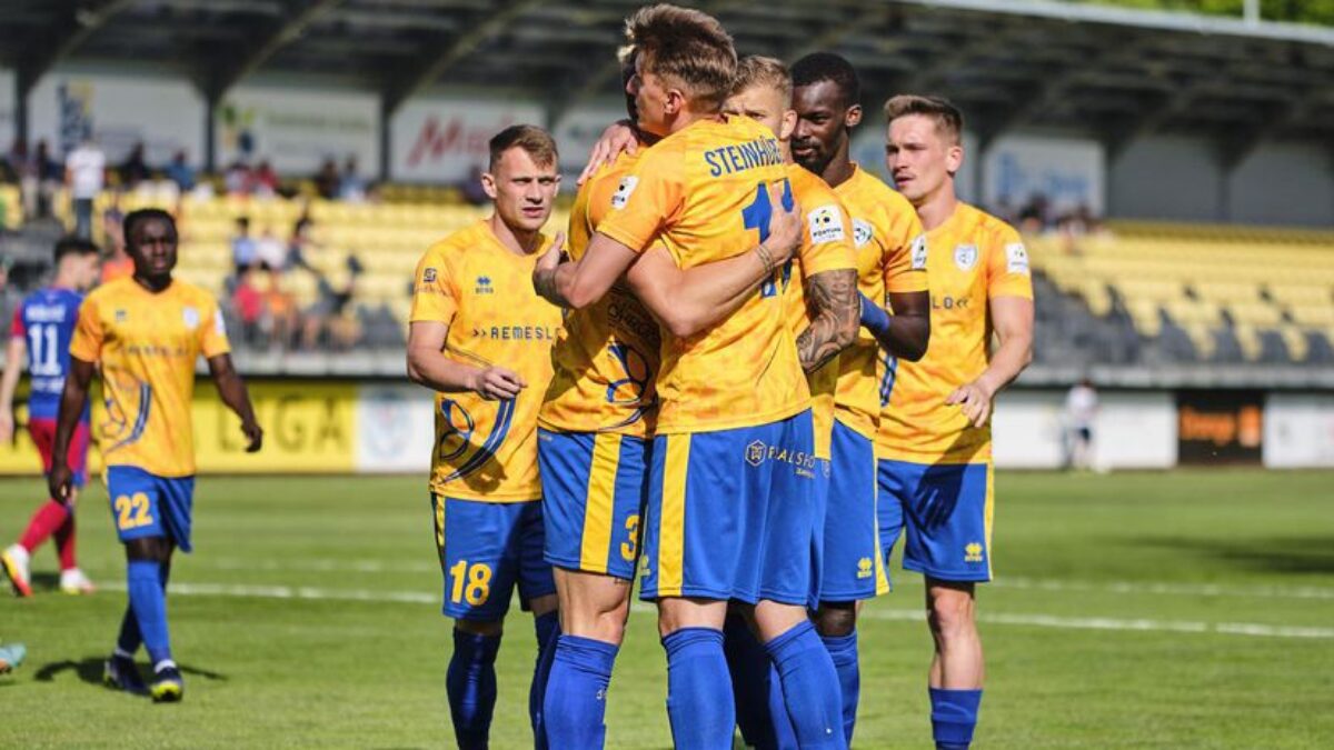 Košice bodovali u favorita, Pohronie deklasovalo žilinské béčko Košice bodovali u favorita, Pohronie deklasovalo žilinské béčko