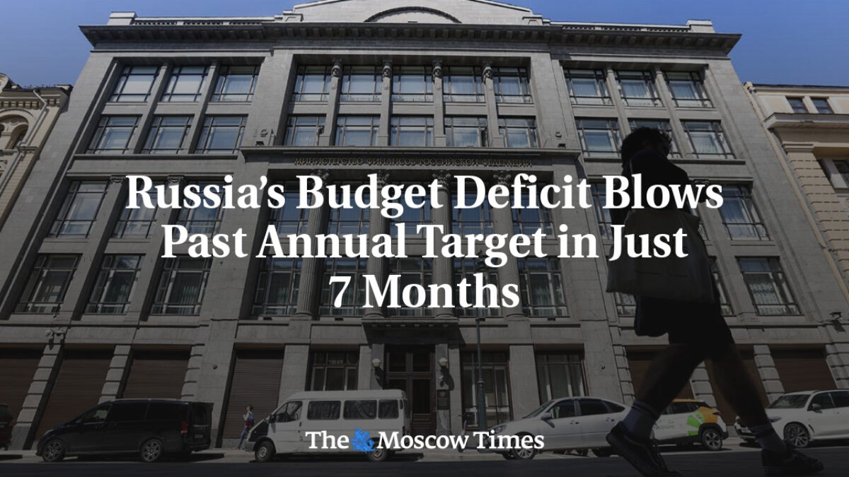 Ruský rozpočtový deficit prekonal ročný cieľ už za 7 mesiacov