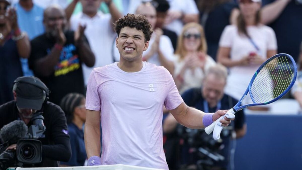 Shelton triumfoval v Toronte