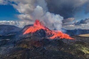 Stromy varujú pred sopečným výbuchom. NASA ich tajné signály odhaľuje z vesmíru