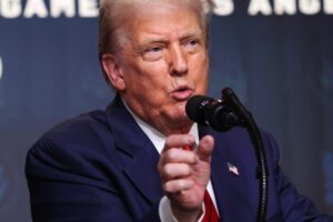 Trump podpíše výkonný príkaz, ktorý umožní kryptomenám a iným súkromným aktívam ...