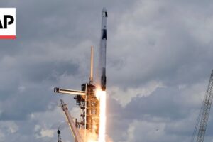 SpaceX vysiela štyroch astronautov z USA, Japonska a Ruska na vesmírnu stanicu