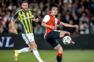 Škriniar s kapitánskou páskou vo Fenerbahce, Sauer úspešnejší v slovenskom súboj...