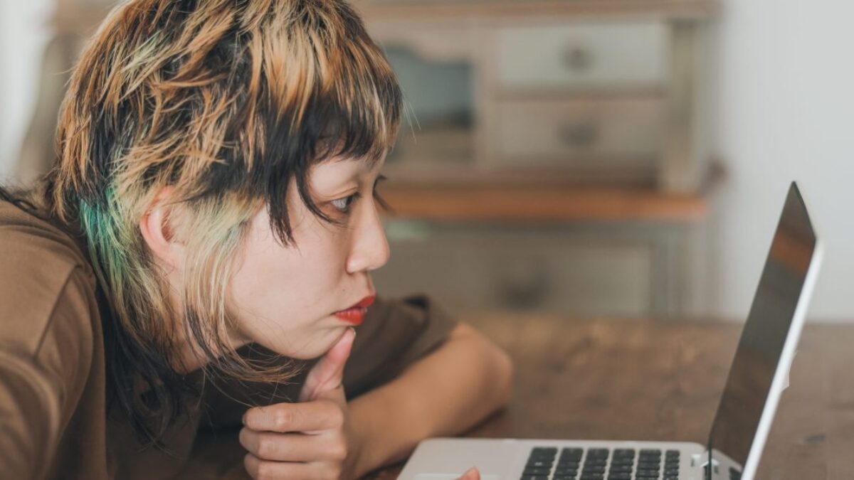 Ekonóm Goldman Sachs: Technologickí pracovníci generácie Z sú najviac zasiahnutí vlnou dopadov umelej inteligencie na trh práce.