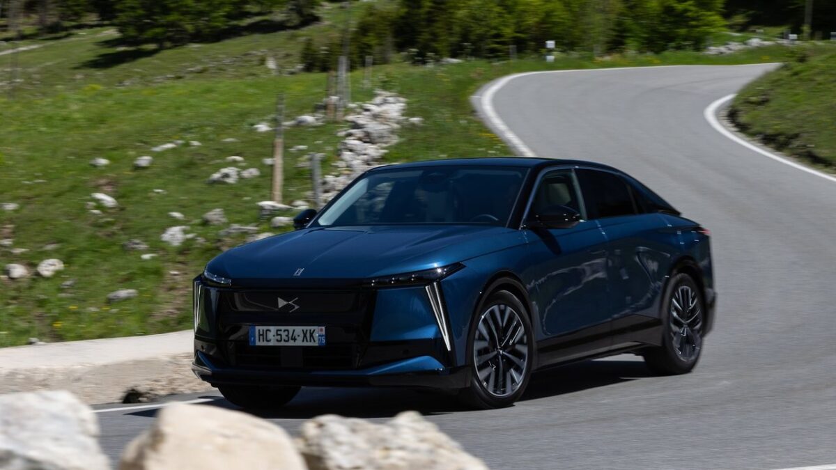 Značka auta: DS
Typ auta: N°8