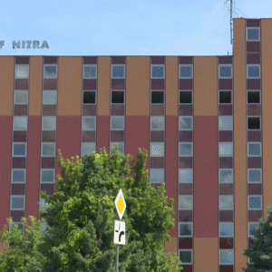 Podvodníci ponúkajú za rýchlu platbu študentom izbu na internáte.