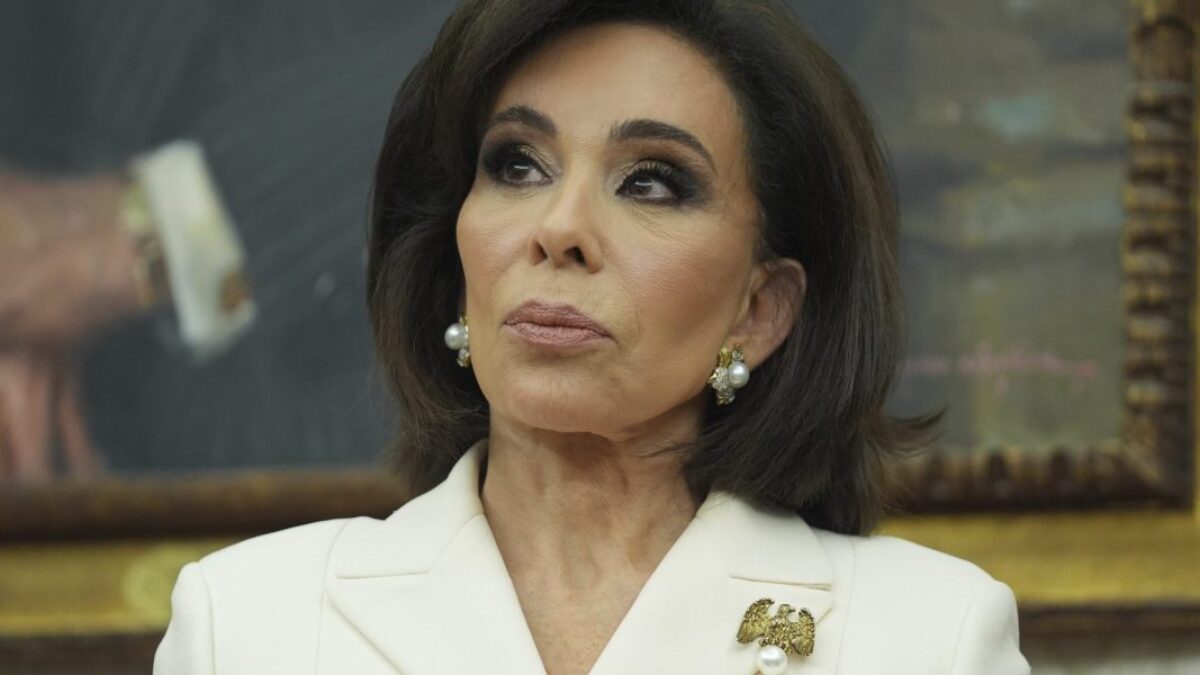 Bývalá moderátorka Fox News Jeanine Pirro potvrdená ako hlavná prokurátorka pre Washington DC.