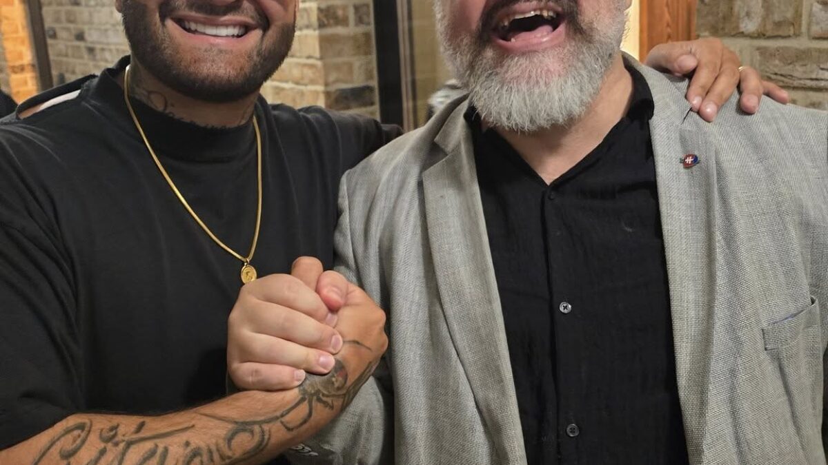 ODVAHA VYSTÚPIŤ ZO SVOJEJ BUBLINY A ODMIETNUŤ UZAVRETÉ KLANY ODVAHA VYSTÚPIŤ ZO SVOJEJ BUBLINY A ODMIETNUŤ UZAVRETÉ KLANY