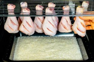 Naučil som všetkých kamarátov robiť lepšie kuracie stehná ako z KFC!