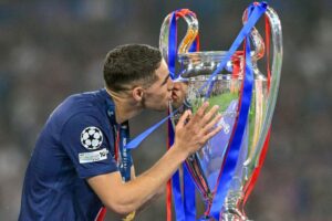 Futbalová hviezda čelí obvineniam zo sexuálneho útoku.