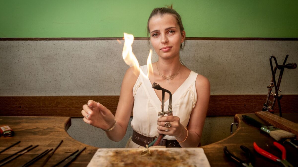 Tri deti, stovky šperkov, jeden sen. Vyhorená matka sa zrazu nestačila diviť