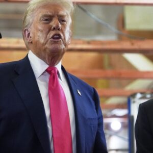 Trump sa oboril na „tvrdohlavého“ Jeroma Powella, vyzýva Radu Federá...