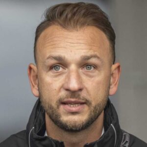 Šutaj Eštok: Banky by sa mali podieľať platením vyšších odvodov.