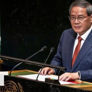 Čínsky premiér kritizuje obchodné vojny a mentalitu studenej vojny v prejave na ...