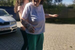 Prijímatelia Domova sociálnych služieb Rozsutec strávili deň plný smiechu, pohybu a nezabudnuteľných zážitkov na svojej Záhradnej slávnosti BSK: Prijímatelia Domova sociálnych služieb Rozsutec strávili deň plný smiechu, ...