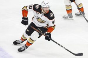 Regenda odmieta farmu, proti bývalým skóroval kuriózne. Pospíšil hromadil tresty...