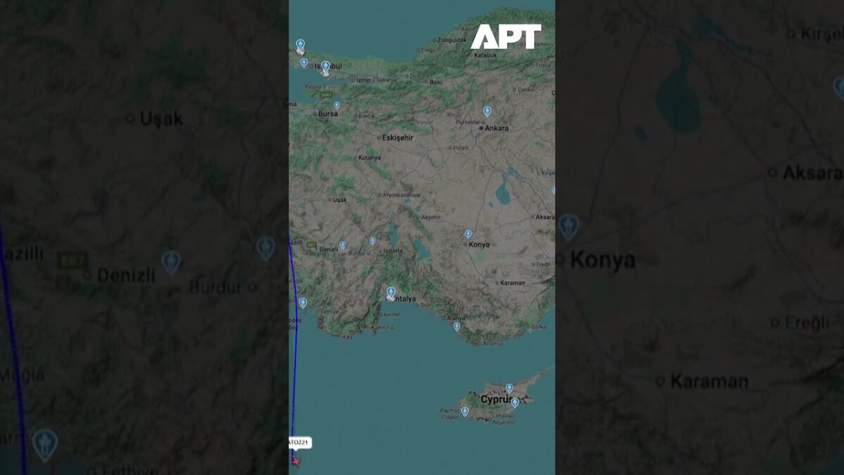 Turecké drony monitorujú pomocné konvoje pre Gazu, pričom napätie na mori narastá.