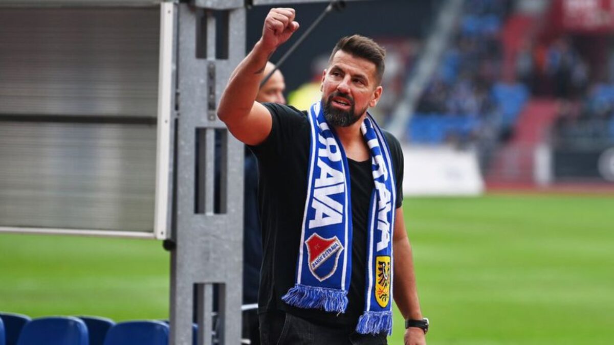 Baroš provokoval Sparťanov, ukázal im zadok Baroš provokoval Sparťanov, ukázal im zadok