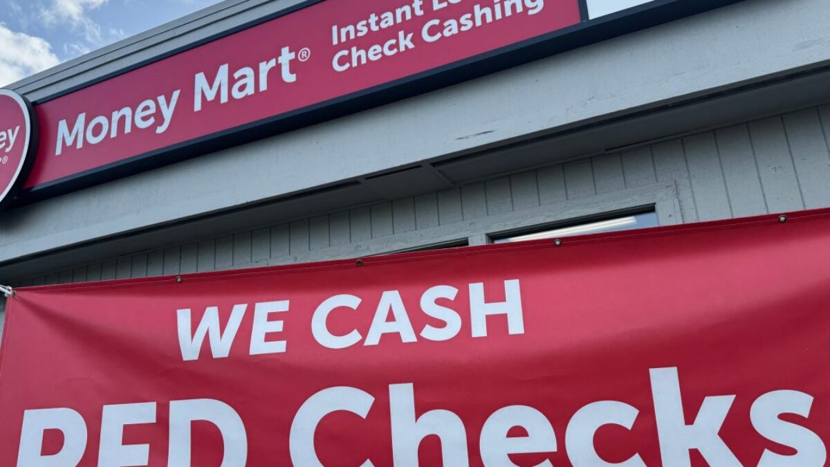 Obyvatelia Aljašky dostávajú každý rok peniaze zo štátneho ropného fondu. Najnovší dividendový šek je však najmenší od roku 2000.