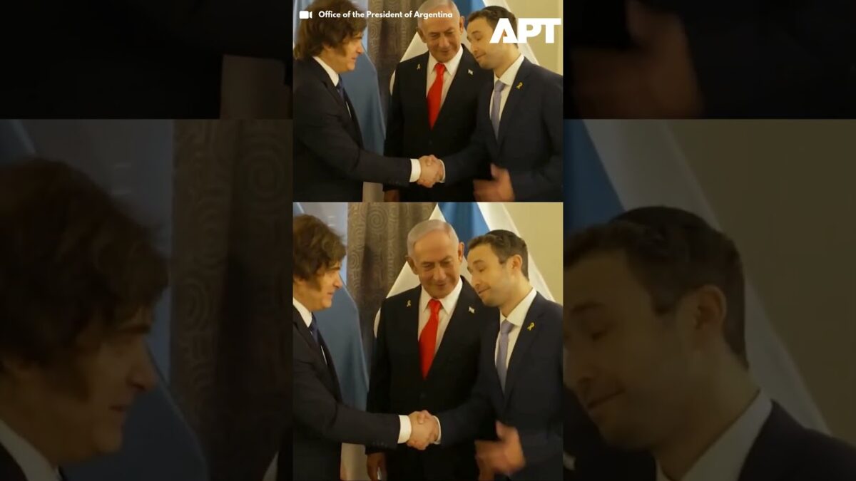 Milei z Argentíny podporuje Netanjahua v New Yorku počas rokovaní o rukojemníkoch v Gaze.