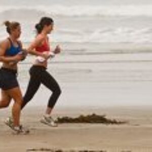 Tipy, ako zatočiť s ovisnutou kožou