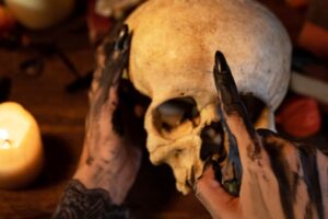 Záhadnú vraždu mladého dievčaťa sprevádzali zvesti o satanizme. Pes na Diablovýc...