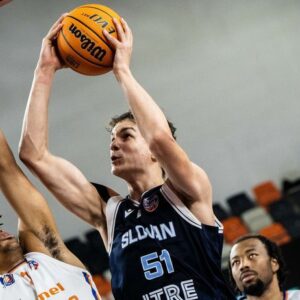 Slovan posilnený, darí sa aj iným tímom, Young Angels víťazmi košického derby