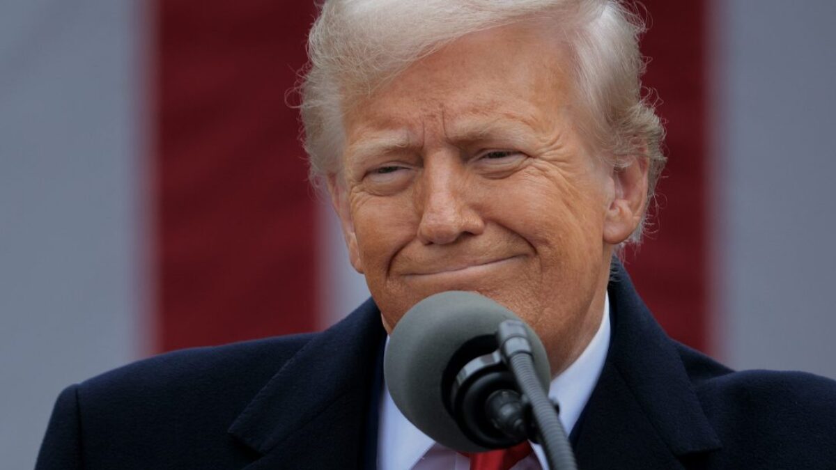 Veľa kriku pre nič: Najnovšia Trumpova obchodná vojna sa pre Wall Street mení na ďalší „taco šalát“.