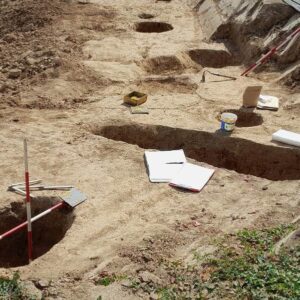 Nečakaný nález prekvapil archeológov. Praveká osada ležala pod cestou a cintorín...