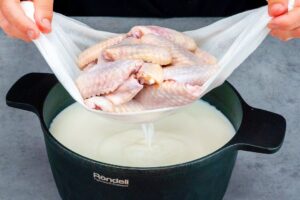 Toto je celé tajomstvo pre lepšie kuracie krídelká ako z KFC!