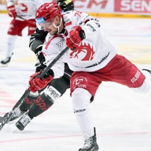 Hudáček rozhodol o výhre Třinca famóznym gólom, Cehlárik žiaril vo Švédsku