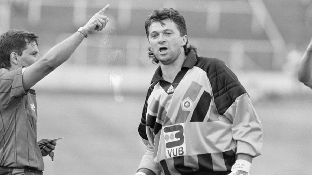 Turci chceli úplatok za postup cez Slovan. Molnár o tom, prečo nešiel z Pasienkov do Chelsea.