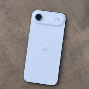 Zriekol som sa iPhone 17 Pro a prešiel na iPhone Air. Apple ma po rokoch opäť oh...