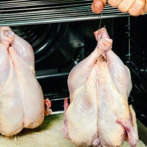 Celé kura nepečte, kým neuvidíte tento trik. Budete ohromení!