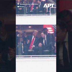 Moment: Trump a Elon Musk si potriasli rukou na spomienkovej bohoslužbe Charlieh...