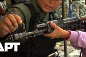 Venezuelská armáda cvičí civilistov tvárou v tvár rastúcemu tlaku USA.