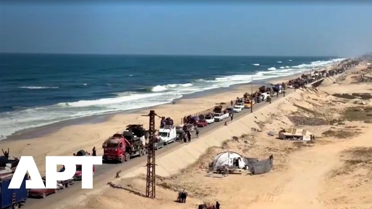 Kam ísť?: Tisíce Palestínčanov utekajú na juh pred izraelskou ofenzívou v Gaze.