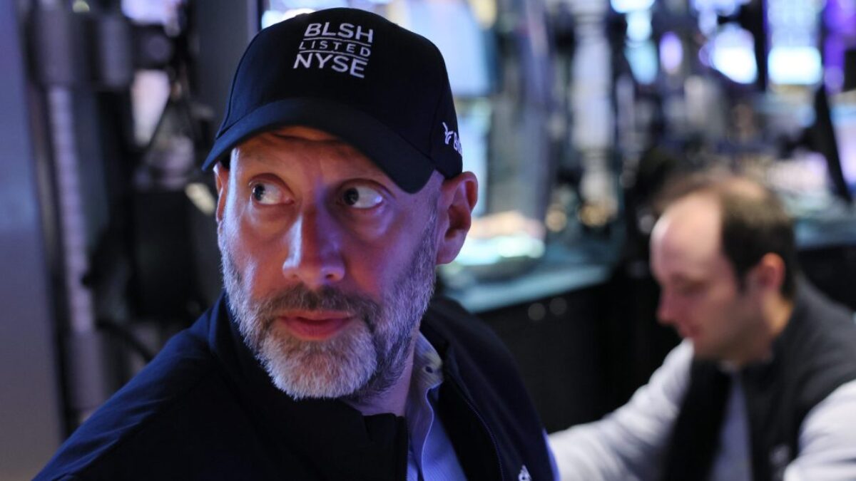 Zabijak jednorožcov: Prečo regulačné riziko neustále ničí hodnotu startupov a čo s tým robiť.