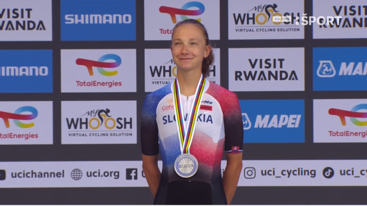 Chladoňová vybojovala na MS v individuálnej časovke do 23 rokov striebro.