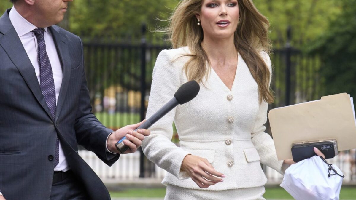 Trump si vybral asistenta ako náhradu za amerického prokurátora odvolaného za to, že nestíhal prezidentových protivníkov.