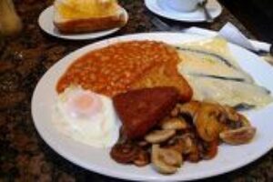 Česi raňajkujú, ale sami a nezdravo