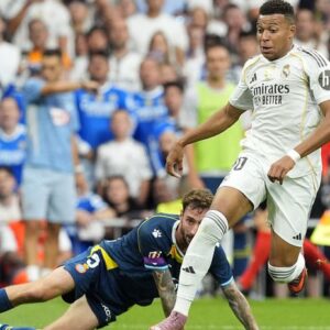 Real Madrid so 100% úspešnosťou, asistoval aj Mbappé. Girona dohrávala s deviati...