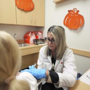 Ako sa dostať k novej vakcíne proti COVID-19 a neplatiť.