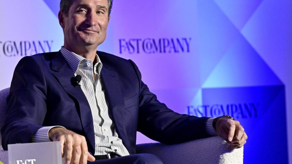 Generálny riaditeľ spoločnosti Starbucks tvrdí, že spoločnosť sa intenzívnejšie zameriava na ponuku s vysokým obsahom bielkovín a bezlepkové produkty.