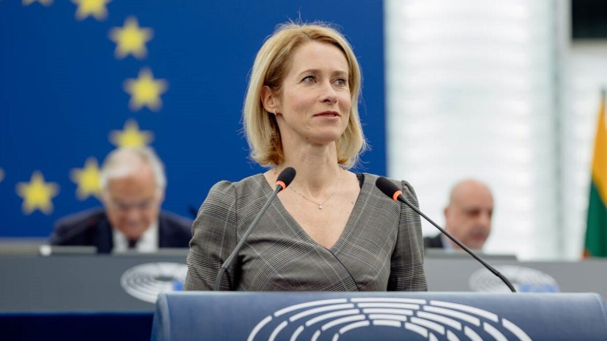 Kaja Kallas žiada, aby Moldavsko strojnásobilo armádu