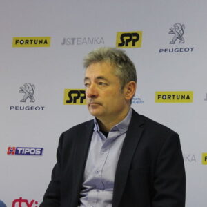 *   Koniec po 35 rokoch v tenisovom zväze: Lúči sa významný funkcionár
*   Po 35...