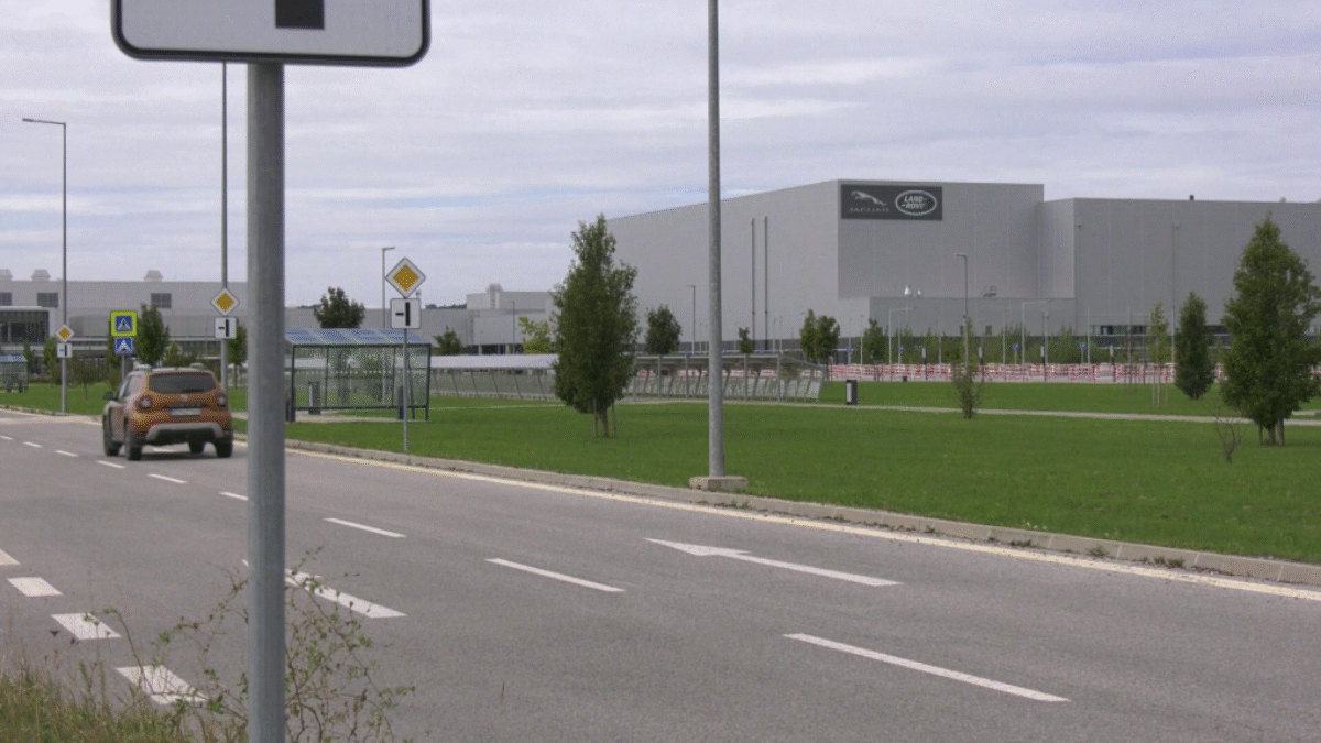 Kyberútok v Jaguari vplýva aj na subdodávateľov.