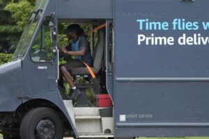 Amazon investuje viac ako 1 miliardu dolárov do pracovníkov vybavovania objednáv...