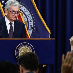 Jerome Powell varuje pred náznakmi AI bubliny a ekonomikou príliš závislou od bo...